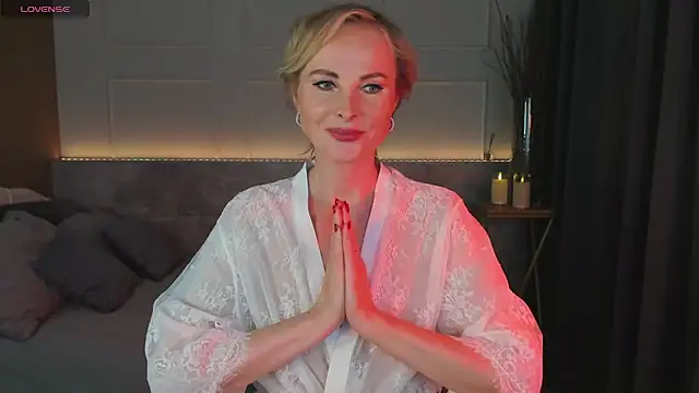 Sandra Kind online show from March 9, 2025, 5:22 am