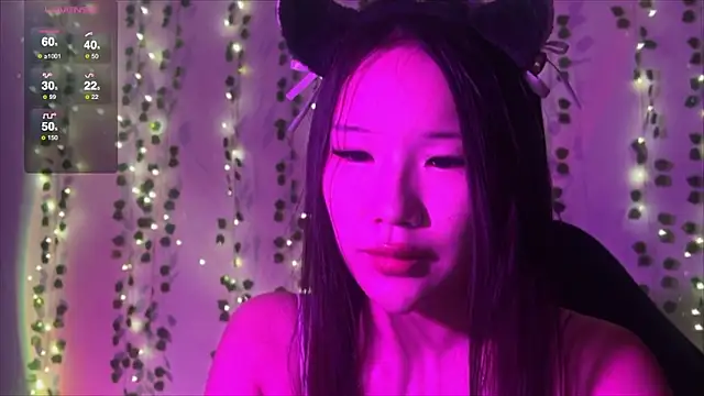 Asian Vi online show from October 25, 2025, 5:57 pm