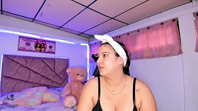 Snapshot of Cristal_Smith20 chatting on March 15, 2026, 12:12 pm Cristal Smith20 online show from March 15, 2026, 12:12 pm