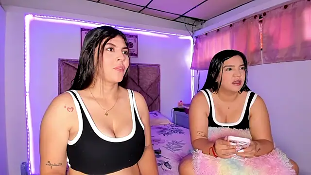 Snapshot of Cristal_Smith20 chatting on February 21, 2026, 1:46 pm Cristal Smith20 online show from February 21, 2026, 1:46 pm