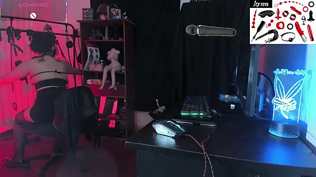 OnyxDiosaGotica online show from October 8, 2025, 5:53 am