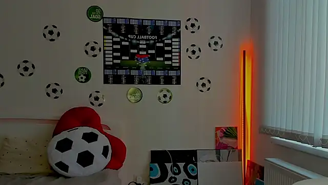 Snapshot of Andrea_tasty chatting on June 21, 2026, 4:35 pm Andrea tasty online show from June 21, 2026, 4:35 pm