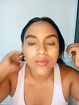 victoria roussee online show from March 4, 2025, 6:04 am