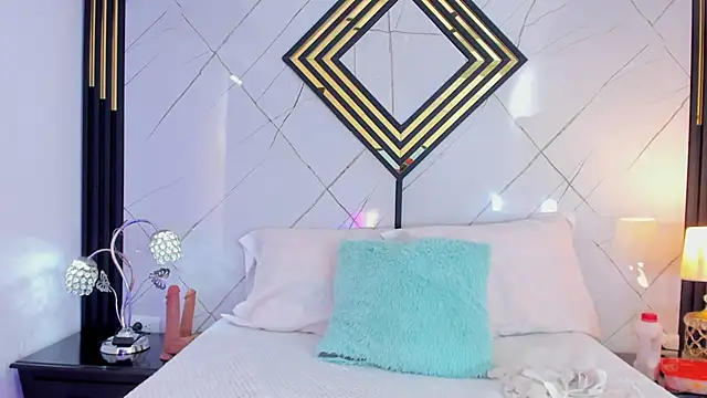 EmilyDiaaz online show from September 29, 2025, 12:22 pm