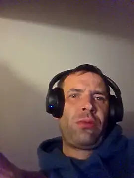 Snapshot of Nidge251 chatting on September 23, 2025, 5:03 am Nidge251 online show from September 23, 2025, 5:03 am