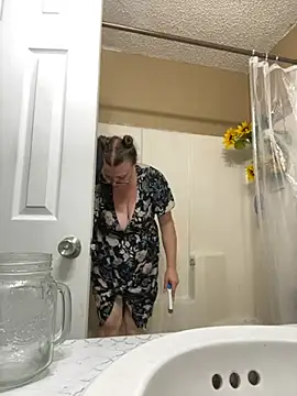 HTXBELLE online show from March 7, 2026, 1:45 am