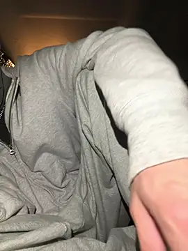 Snapshot of chiba_chan chatting on March 20, 2025, 12:00 pm chiba chan online show from March 20, 2025, 12:00 pm