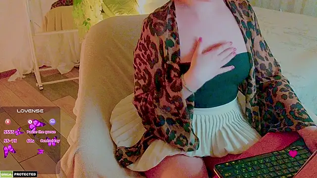 baby debbie online show from March 5, 2026, 3:36 am