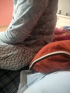 indian couple4 online show from November 16, 2025, 6:07 am