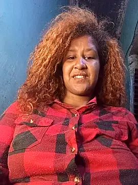 shirlihot online show from November 30, 2025, 11:44 am