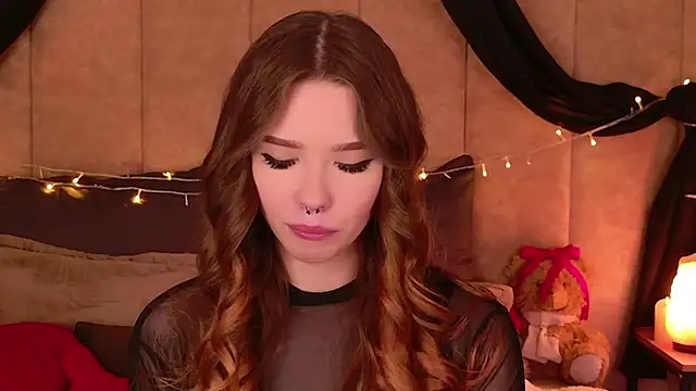 Sierra Fane online show from March 22, 2025, 11:42 pm