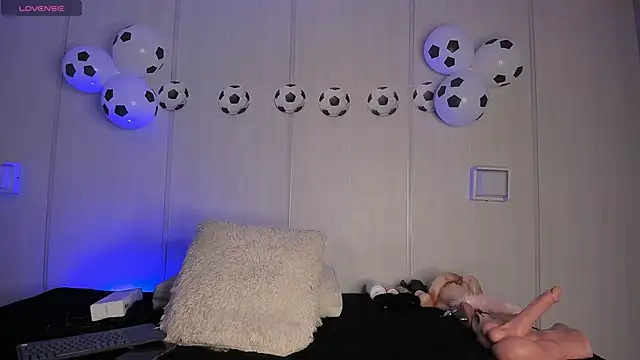 sasha riverss online show from June 29, 2026, 4:30 am