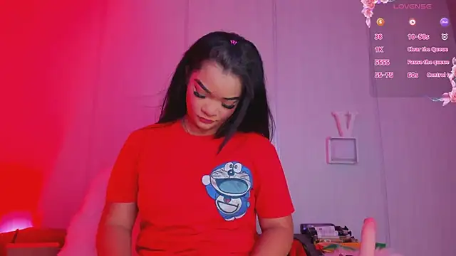 sasha riverss online show from October 9, 2025, 7:47 pm