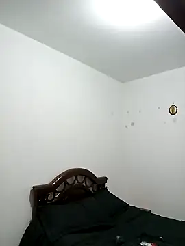 Je1s online show from March 11, 2025, 12:17 pm