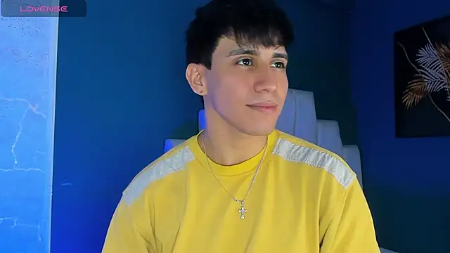 Allex Cano online show from October 12, 2025, 7:15 pm