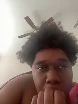 Snapshot of Deshay30 chatting on March 17, 2026, 4:32 pm Deshay30 online show from March 17, 2026, 4:32 pm