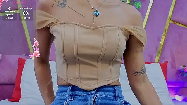 EmmyCortez online show from December 4, 2025, 11:53 am