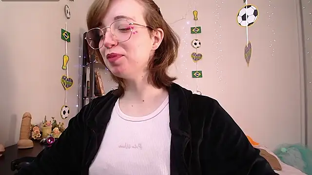 Elise Nyx online show from June 16, 2026, 12:27 pm