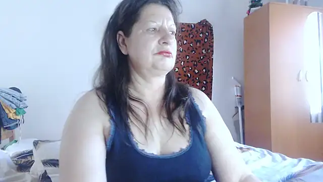 ExtasyMature online show from June 17, 2026, 5:40 am