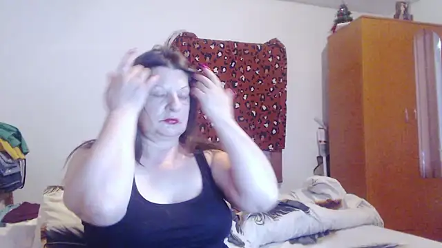 ExtasyMature online show from June 22, 2026, 5:32 pm
