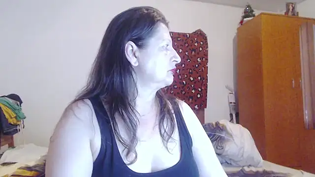 ExtasyMature online show from June 10, 2026, 5:25 pm