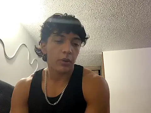 DesireLuxe online show from October 9, 2025, 6:47 am