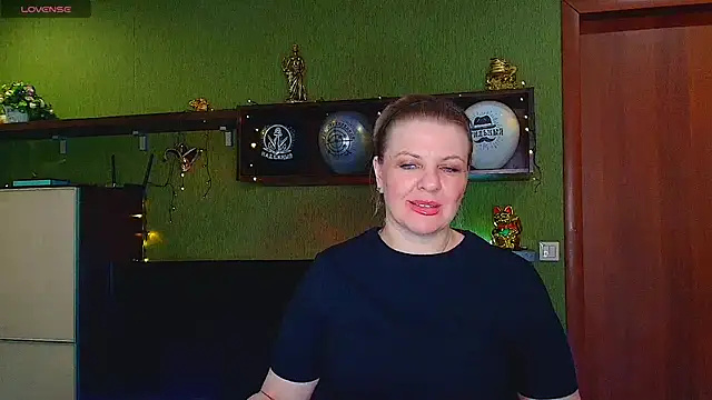 VeronikawGold online show from February 28, 2026, 12:27 pm