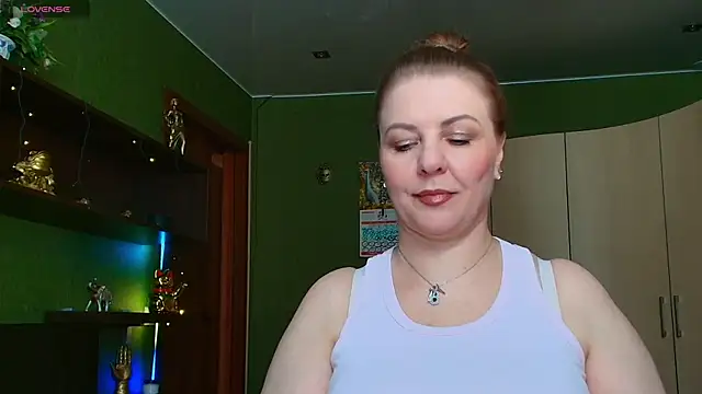 VeronikawGold online show from July 18, 2026, 7:17 am