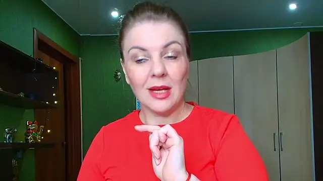 VeronikawGold online show from July 29, 2026, 7:02 pm