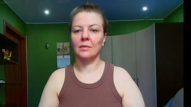 VeronikawGold online show from June 8, 2026, 7:42 am