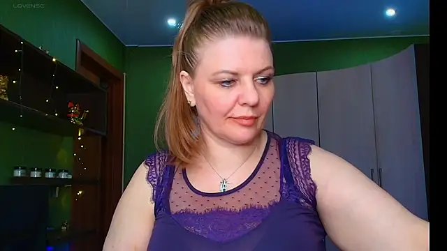 VeronikawGold online show from June 4, 2026, 3:38 pm