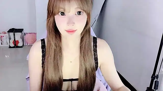 Annnnqi-77 online show from April 11, 2026, 7:05 am