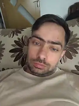 andreiiiii2025 online show from May 18, 2026, 8:08 am
