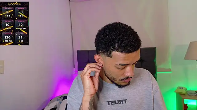 eross chipre  online show from March 24, 2026, 3:28 am