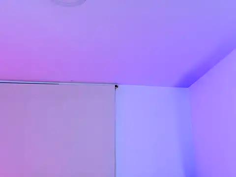 eross chipre  online show from November 20, 2025, 1:50 am