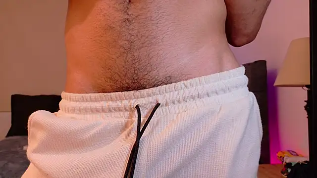 eross chipre  online show from February 7, 2026, 7:44 pm