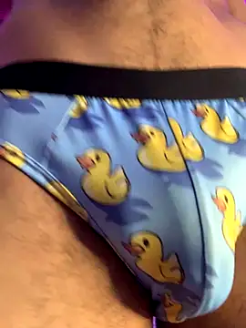 eross chipre  online show from October 31, 2025, 3:58 am