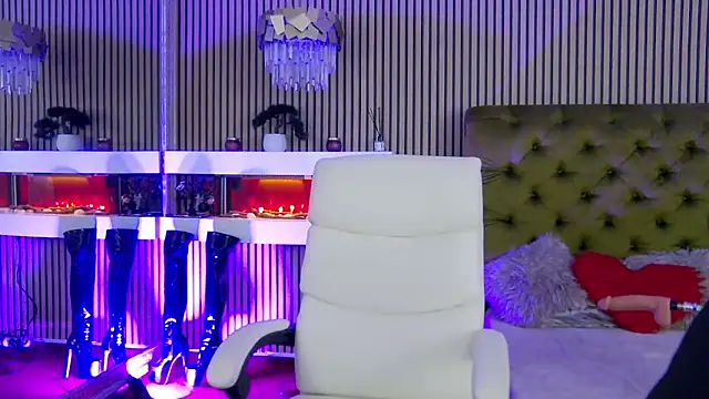 LadyTouch online show from September 29, 2025, 12:50 am