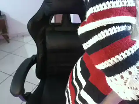 visualprivileged online show from September 25, 2025, 3:40 pm