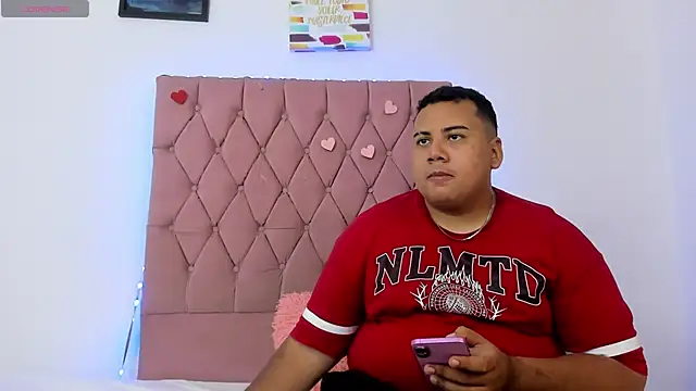 MICHAEL AND SHARON online show from October 19, 2025, 4:26 am