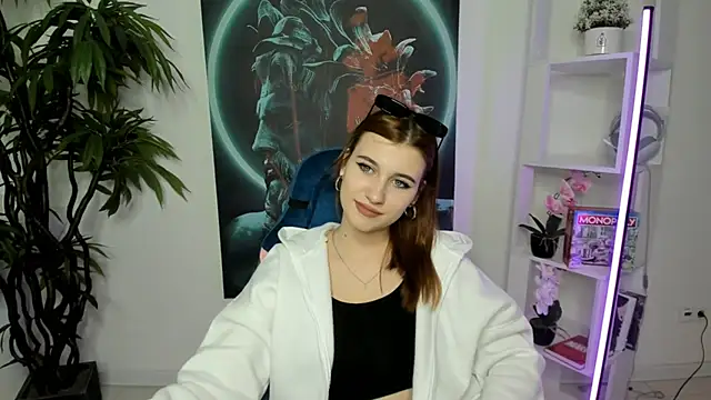 PearlMason online show from February 20, 2025, 10:37 am