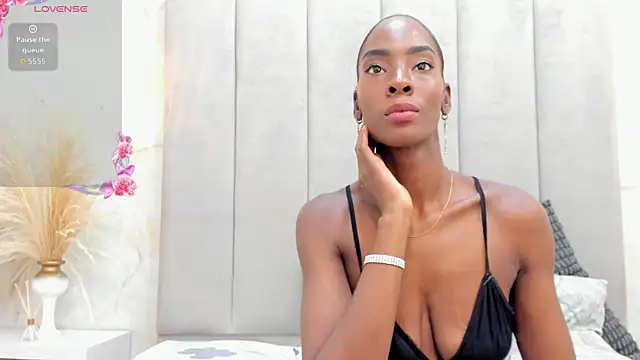 AnnyCampbell online show from June 5, 2026, 3:44 am