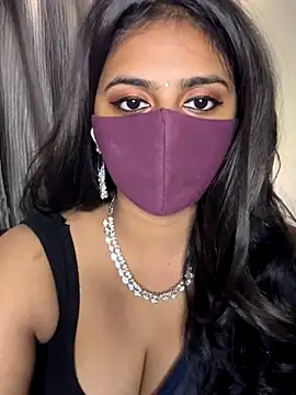 Dishasarmaa05 online show from October 25, 2025, 1:56 pm