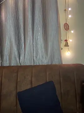 Dishasarmaa05 online show from September 24, 2025, 7:20 pm