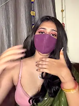 Dishasarmaa05 online show from October 22, 2025, 1:10 pm