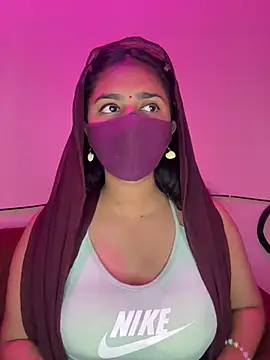 Dishasarmaa05 online show from March 17, 2025, 12:04 pm