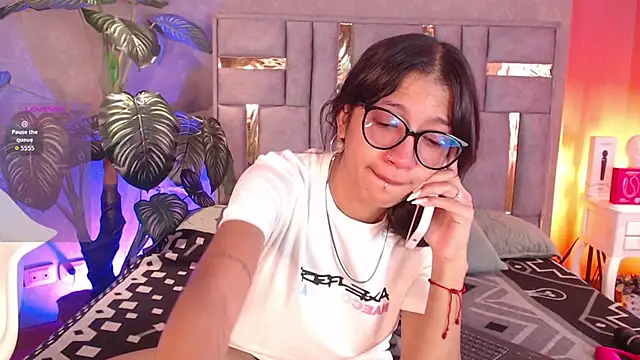 Tyla Ks online show from September 20, 2025, 7:52 pm