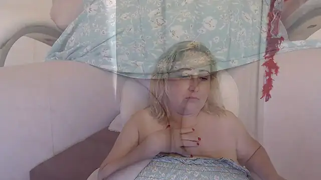 Mature 2025 online show from October 26, 2025, 1:33 pm