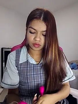 Snapshot of sophia_ramirez12 chatting on June 5, 2026, 12:37 am sophia ramirez12 online show from June 5, 2026, 12:37 am