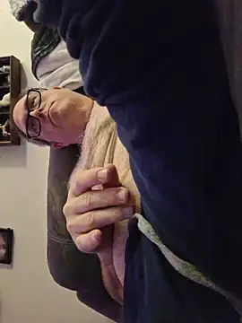 Smallone327 online show from March 15, 2026, 5:47 am